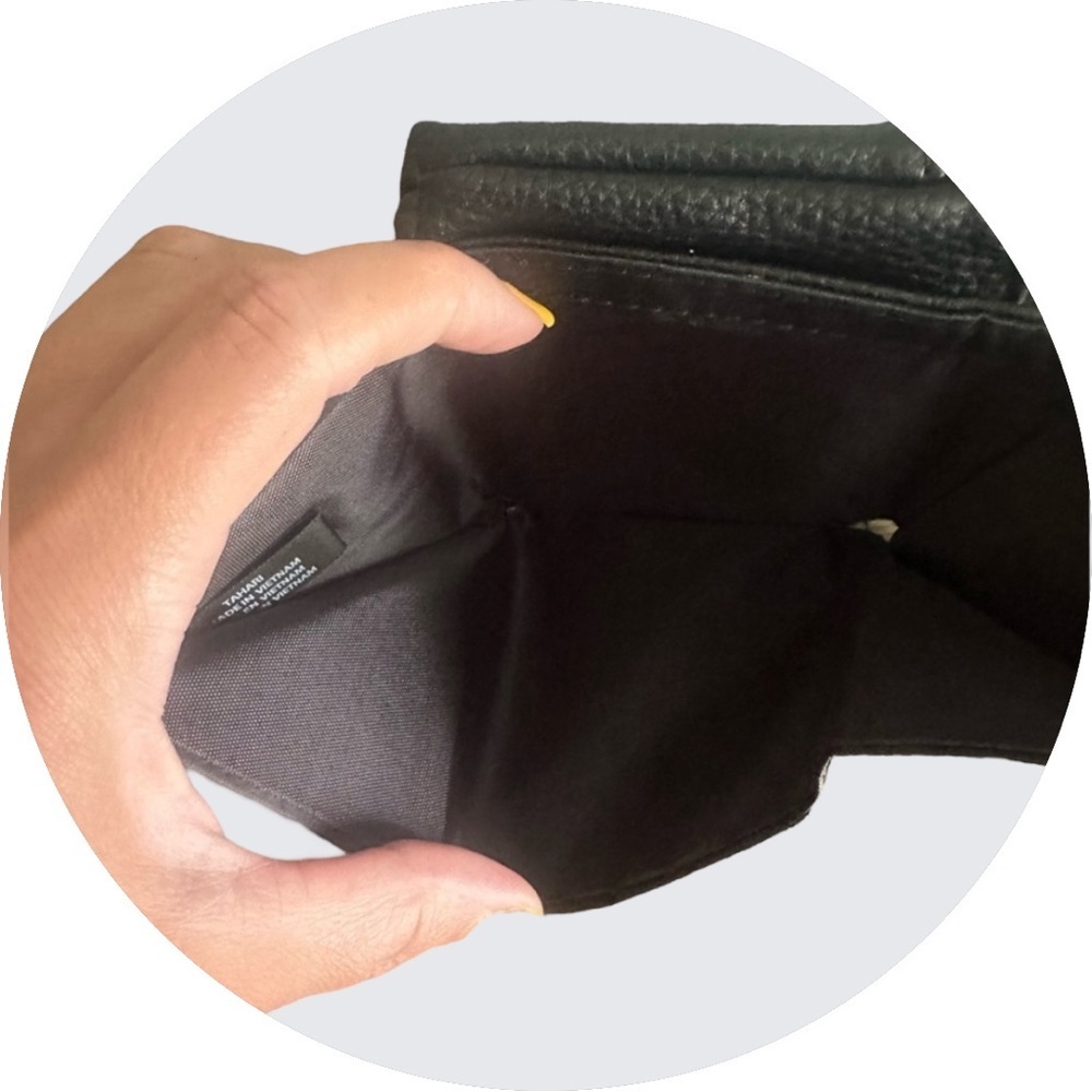 Tahari Trifold Wallet - Picture 2 of 5
